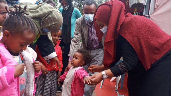 Islamic Relief Partnership: 2,400 Beneficiaries Receive Savings Accounts and Seed Money